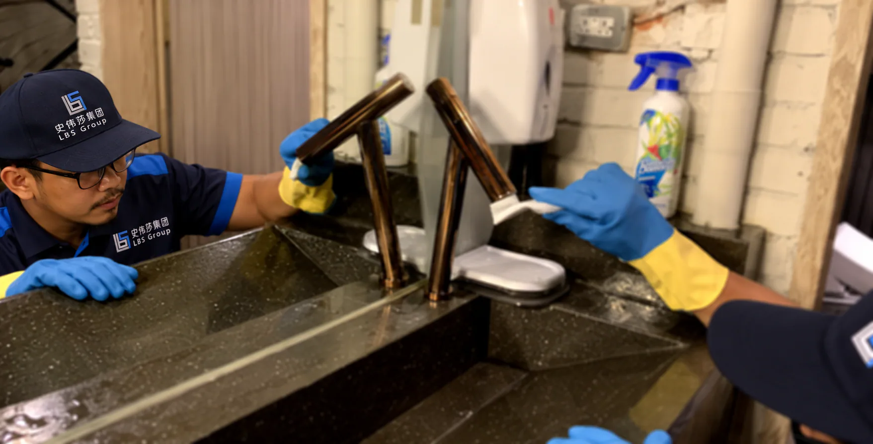Complete Restroom Deep Cleaning